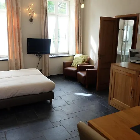 In 16th Century Castle Appartement